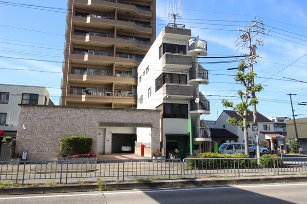 スプリングヒル桜山の物件外観写真